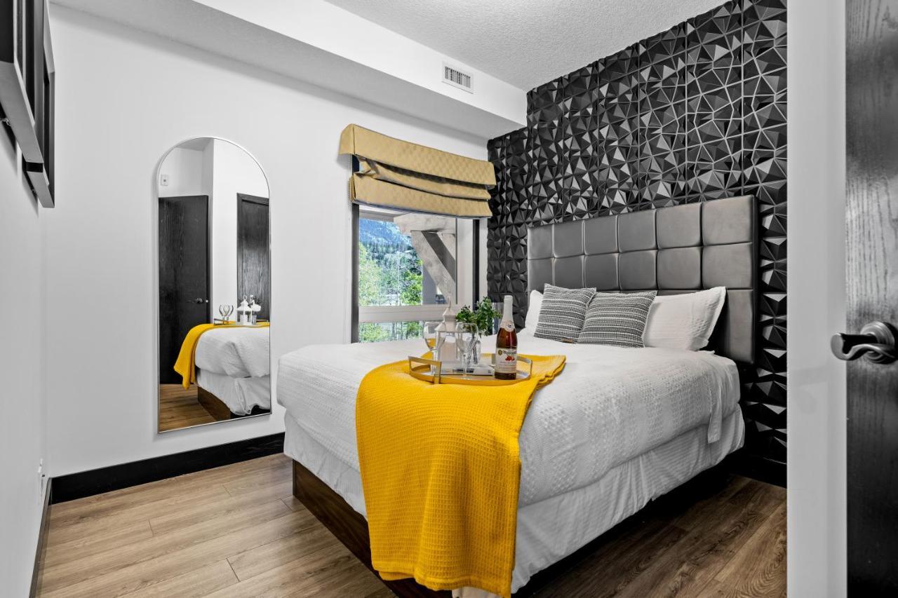 The Mountaineer By Instantsuites Pool & Hottub Canmore Ngoại thất bức ảnh
