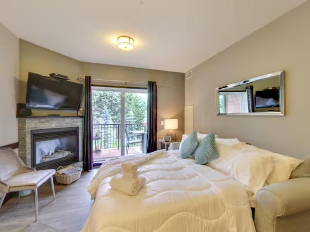 The Mountaineer By Instantsuites Pool & Hottub Canmore Ngoại thất bức ảnh